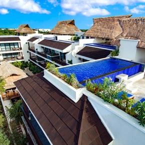El mejor hotel en Tulum con Penthouses de 3 recámaras con piscina y terraza